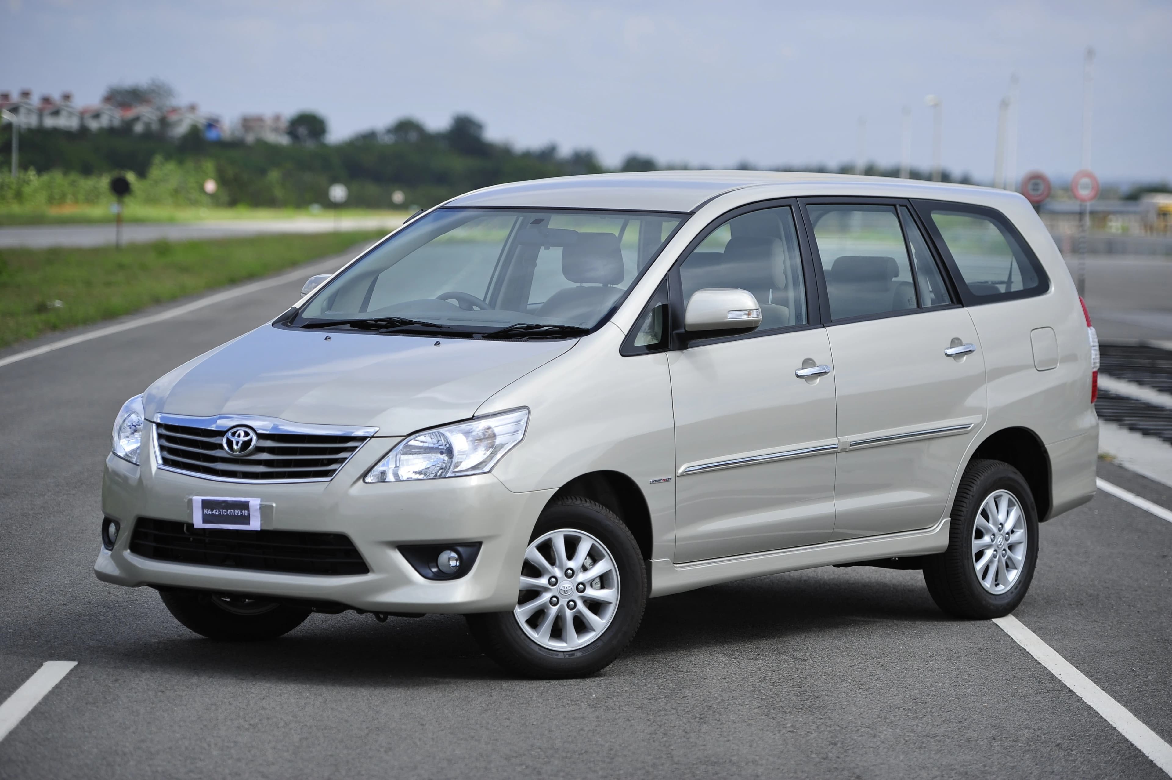 Toyota Innova car rental in Batam