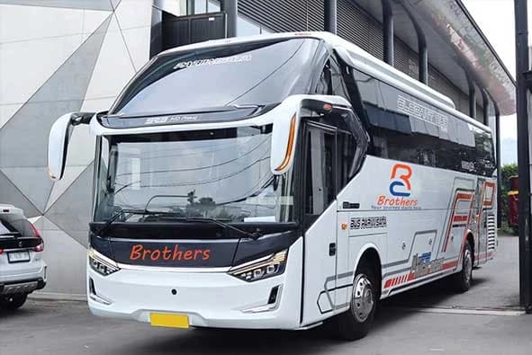 Big Bus car rental in Batam